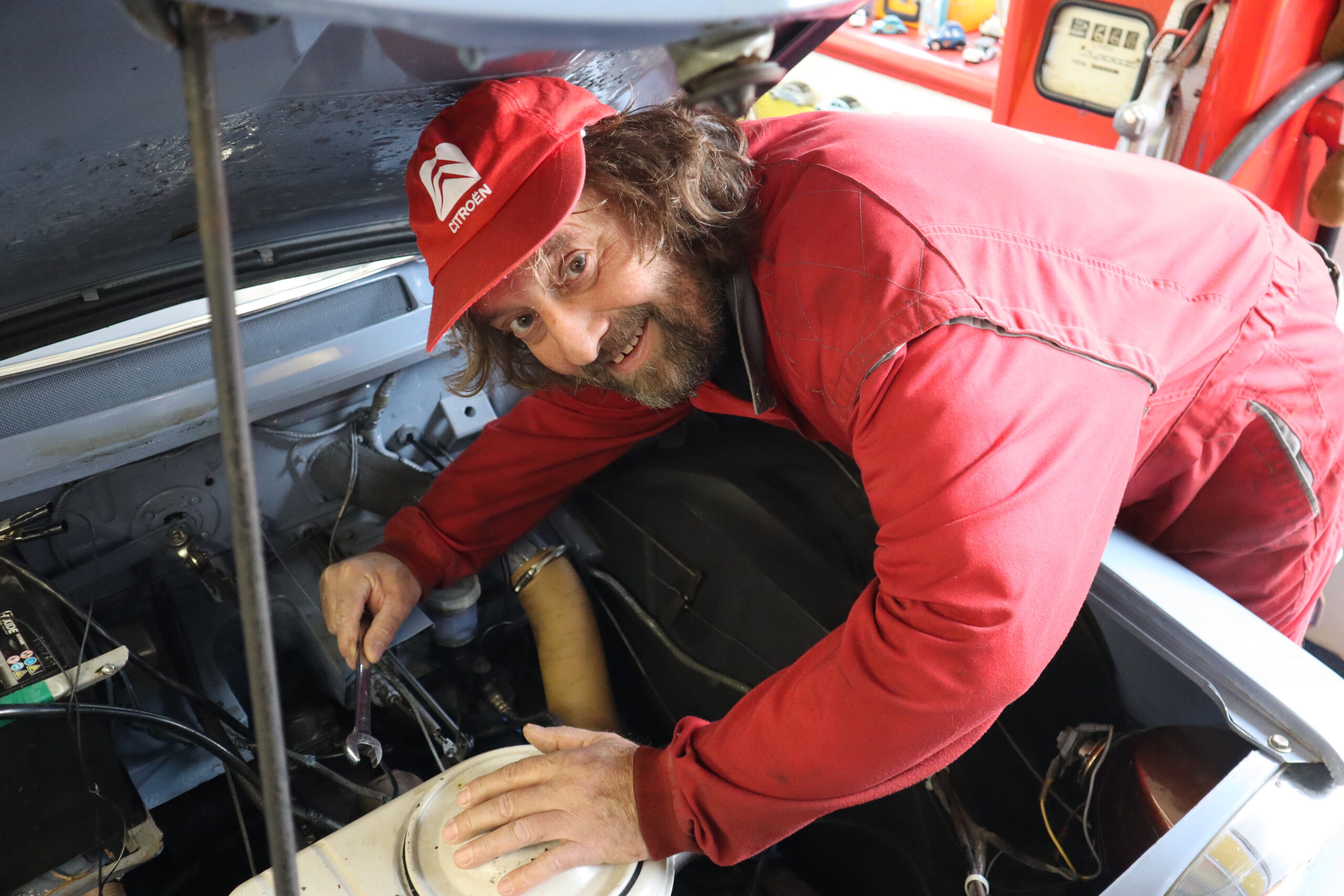 Citroën Oldtimer Beratung Schweiz – Bruno Hohl Automechaniker Alte Fabrik-Garage Walzenhausen